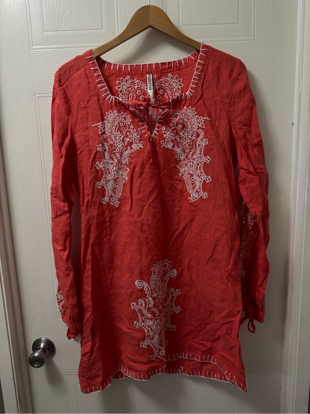 Monoreno Coral Red Embroidered Long-Sleeve Tunic